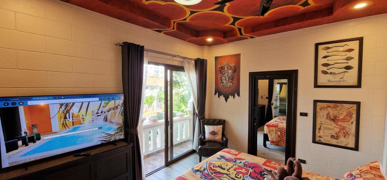 Potterland Luxury Pool Villa Pattaya Walking Street 6 Bedrooms Exterior foto