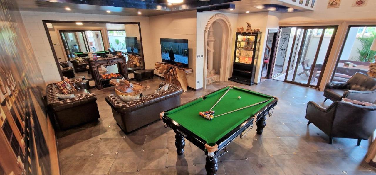 Potterland Luxury Pool Villa Pattaya Walking Street 6 Bedrooms Exterior foto