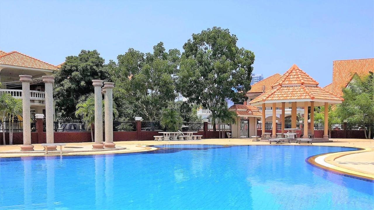 Potterland Luxury Pool Villa Pattaya Walking Street 6 Bedrooms Exterior foto